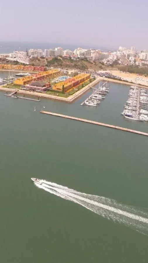 T3 Alex,Moderno Iluminado E Amplo,Excelente Local Apartment Portimao