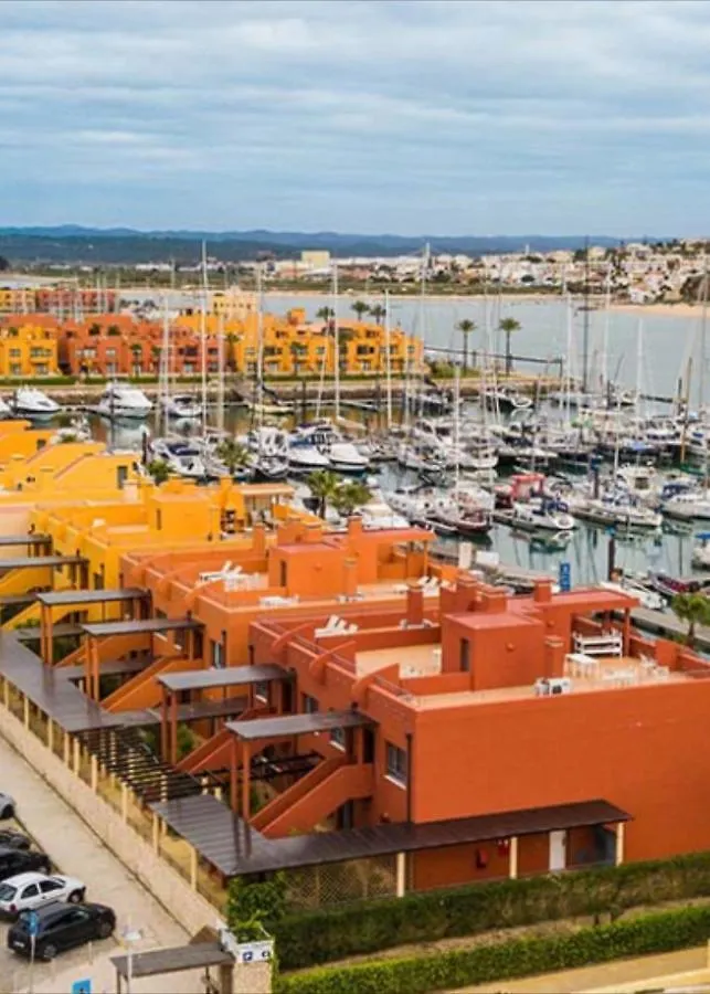 T3 Alex,Moderno Iluminado E Amplo,Excelente Local Apartment Portimao 0*,  Portugal